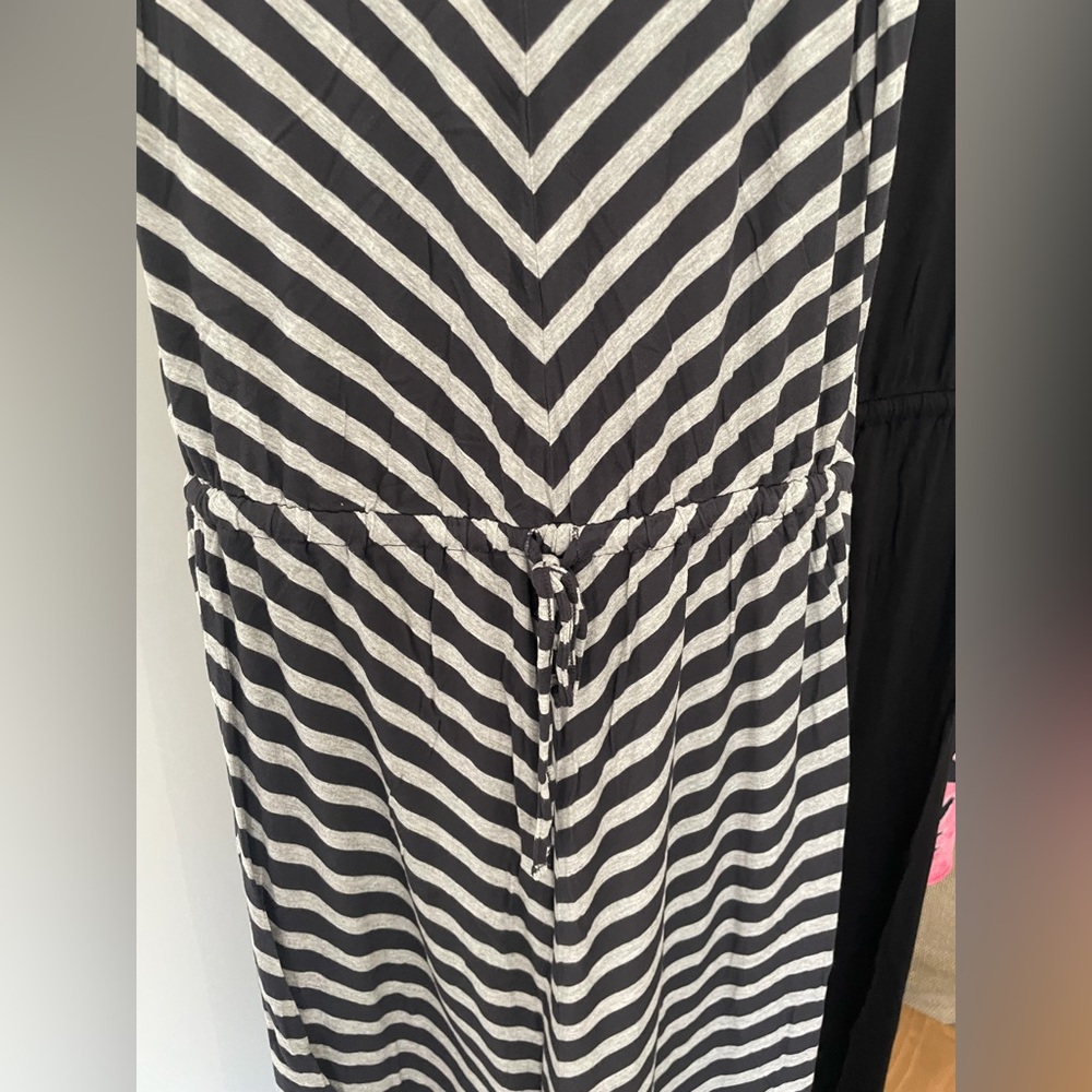Gray Sleeveless Drawstring Waist Maxi Dress - Picture 4 of 8